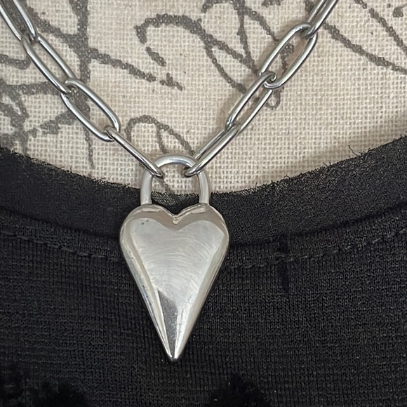 Christian Seriano Silver NY three with heart and toggle and crystals CSNY - Picture 6 of 9